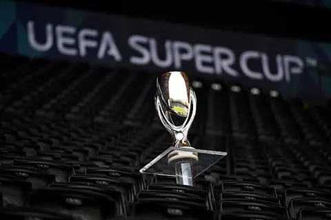 باريس سان جيرمان ضد توتنهام.. بطل جديد لكأس السوبر الأوروبي في 2025